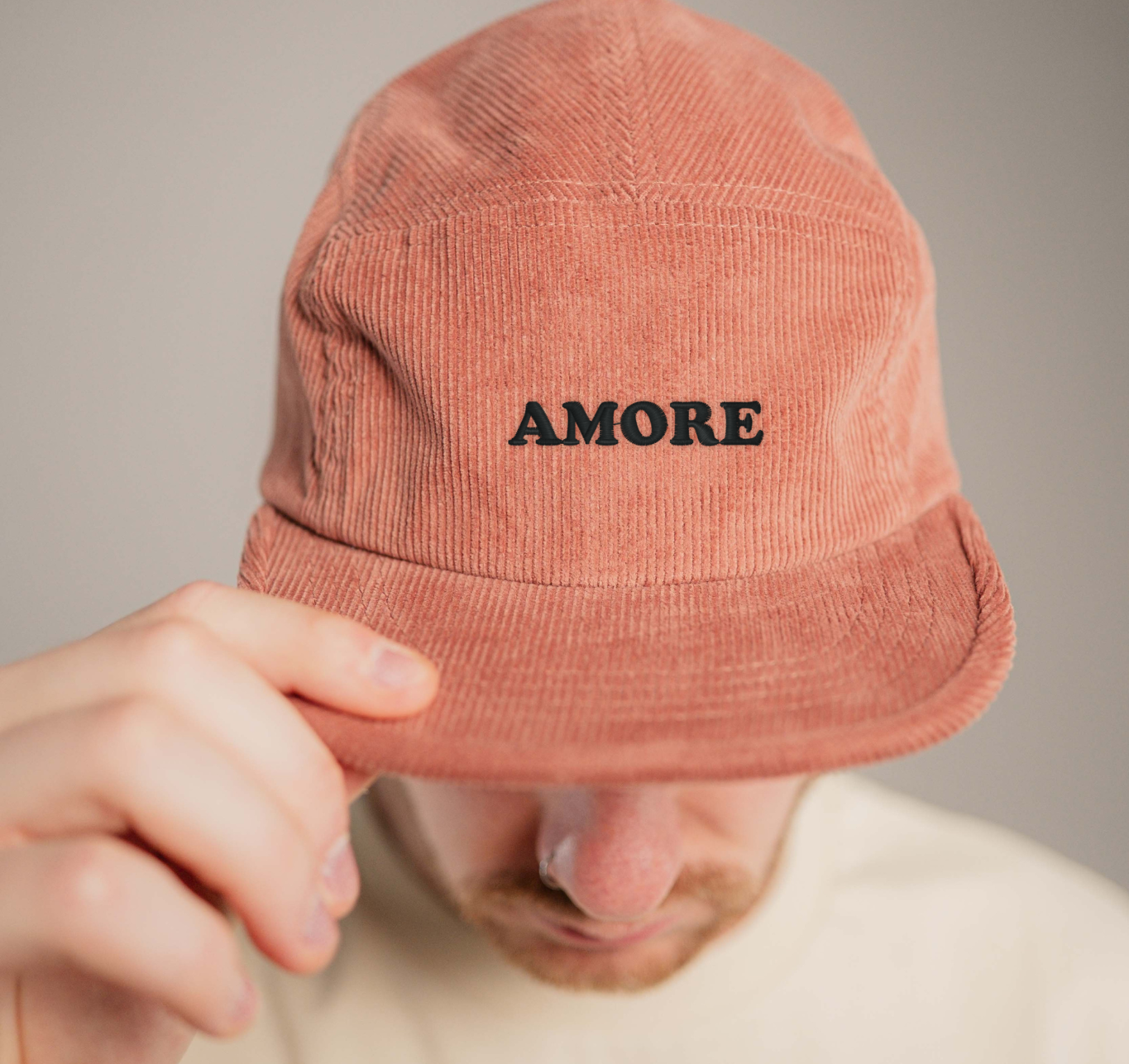 Amore | Bestickte Bio Baumwoll Cord Cap