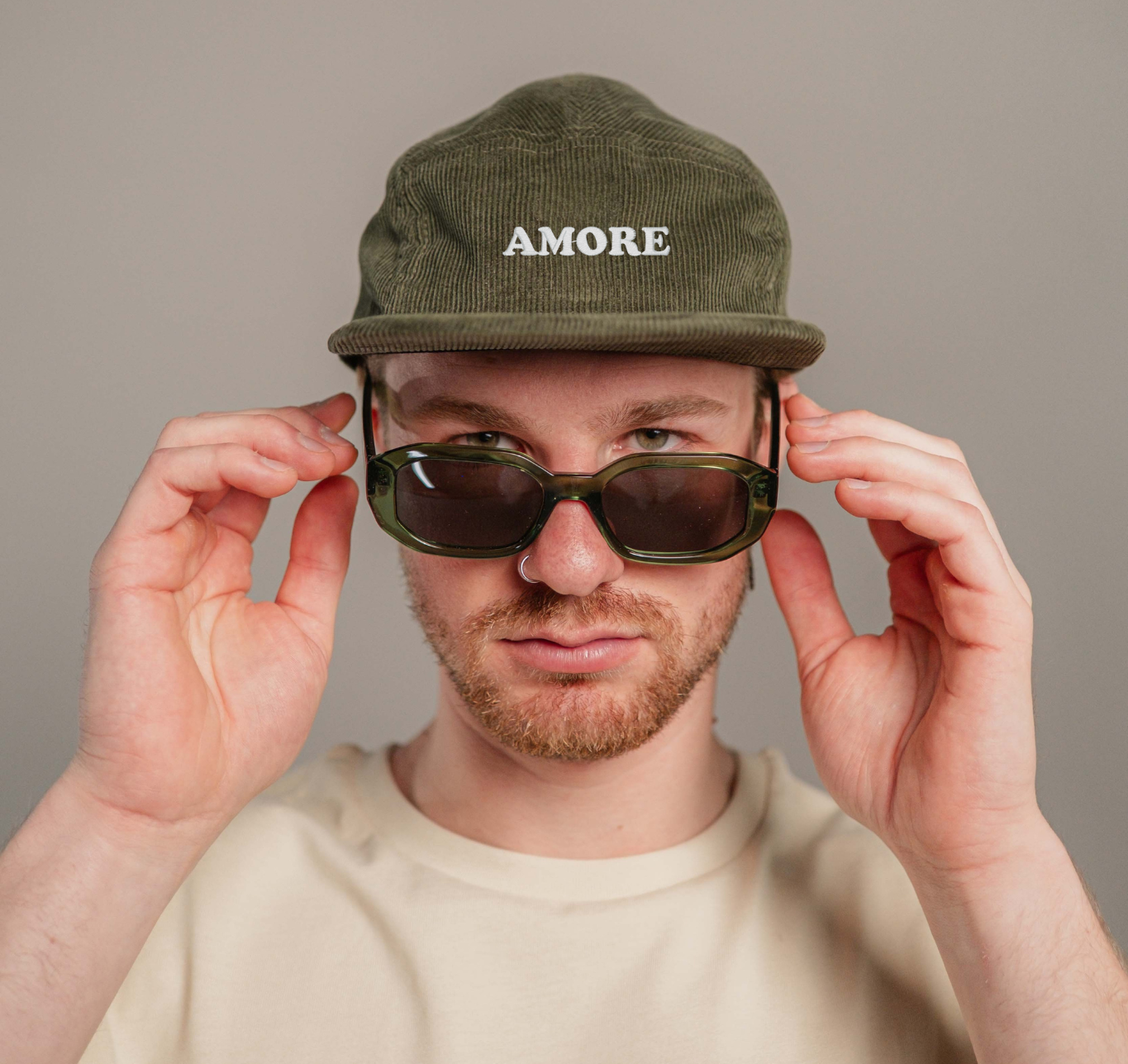 Amore | Bestickte Bio Baumwoll Cord Cap