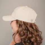 Amore | Bestickte Bio Baumwoll Cord Cap
