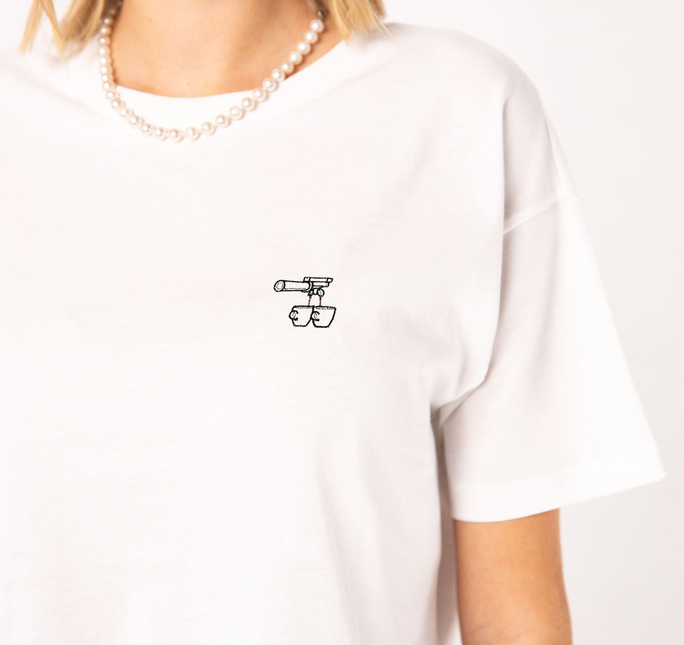 Due Caffé | Besticktes Bio Baumwoll Cropped T-Shirt