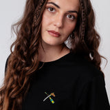 Champagnersäbel | Besticktes Bio Baumwoll Unisex T-Shirt
