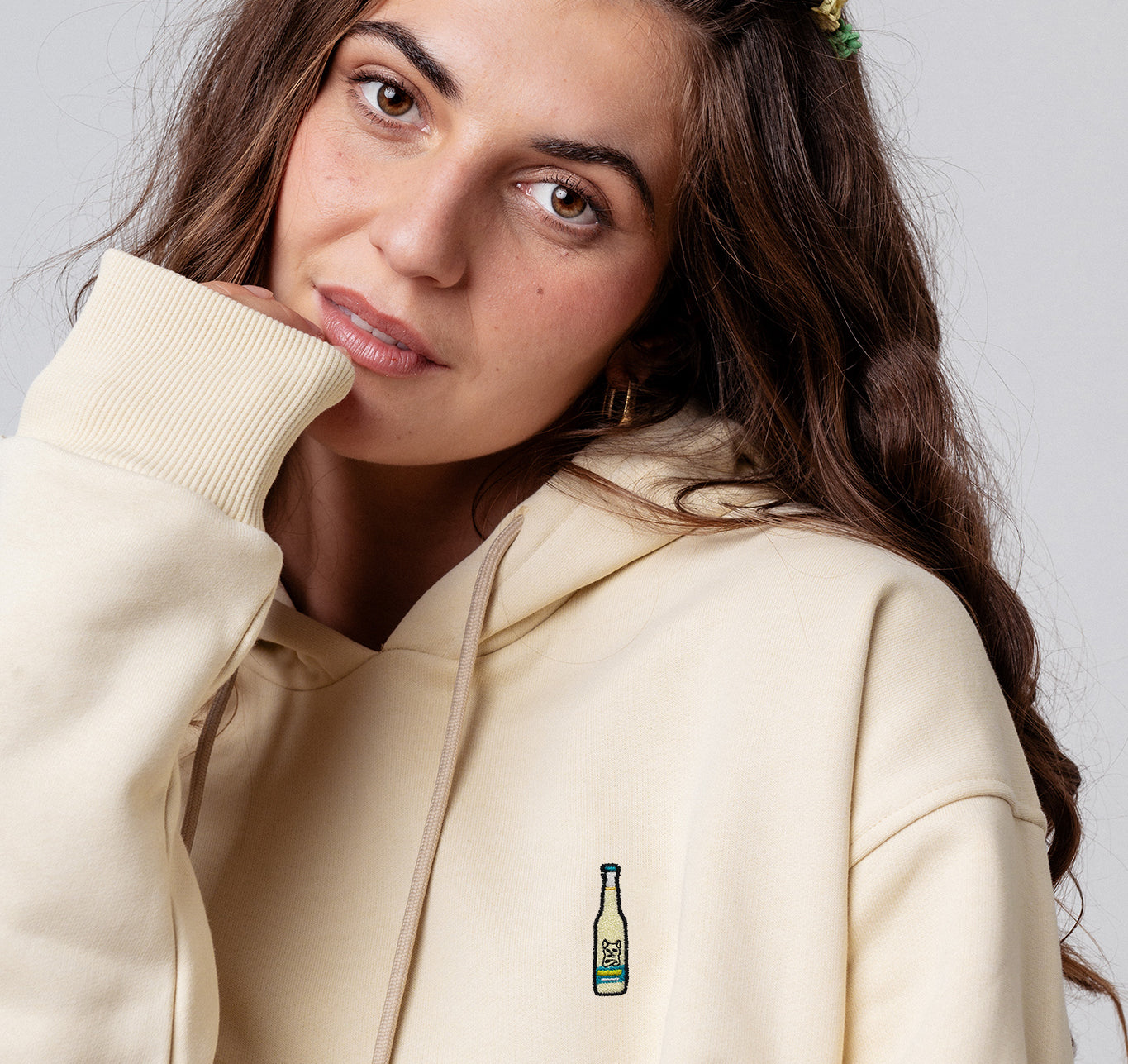 WINZZ Weinschorle | Bestickter Bio-Baumwoll Frauen Hoodie