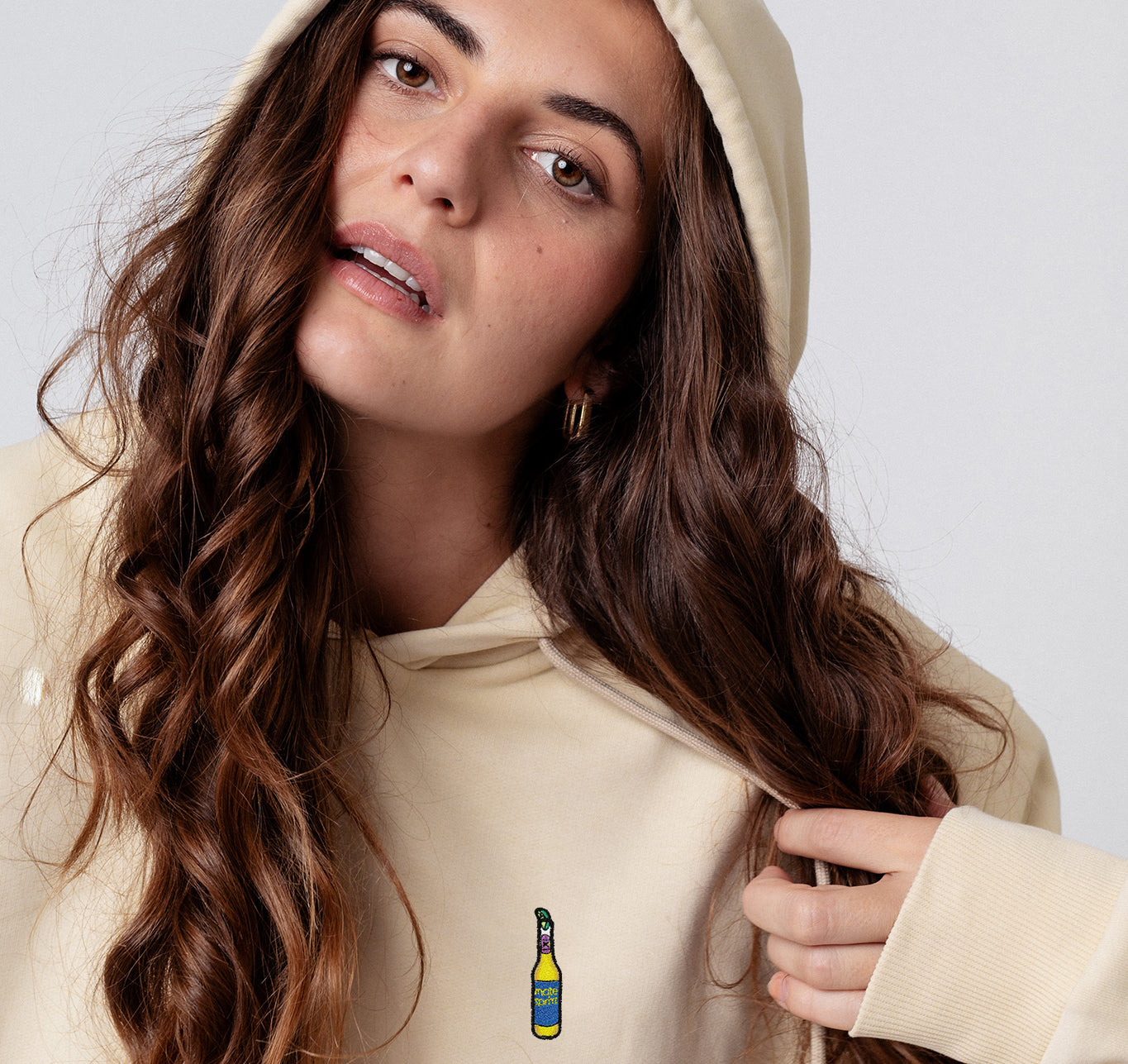 Mate Spritz | Bestickter Bio-Baumwoll Frauen Hoodie