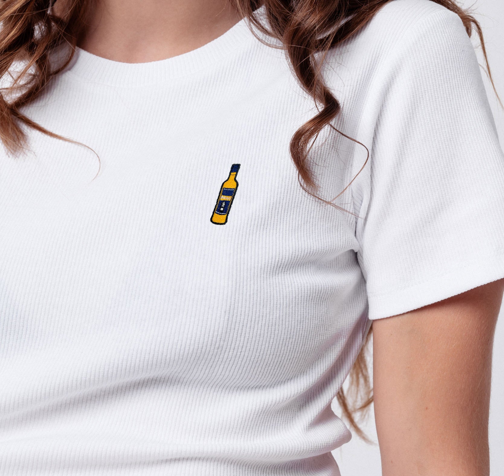 Andalö | Besticktes Bio Baumwoll Cropped T-Shirt