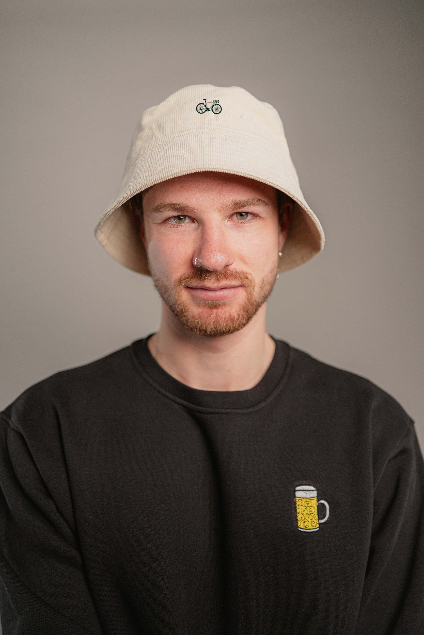 Gravelbike Beige Cord Bucket Hat