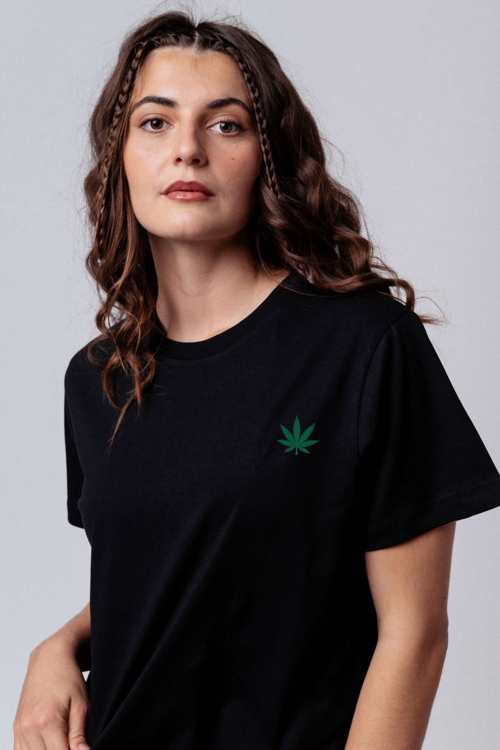 Hanf | Besticktes Bio Baumwoll Unisex T-Shirt