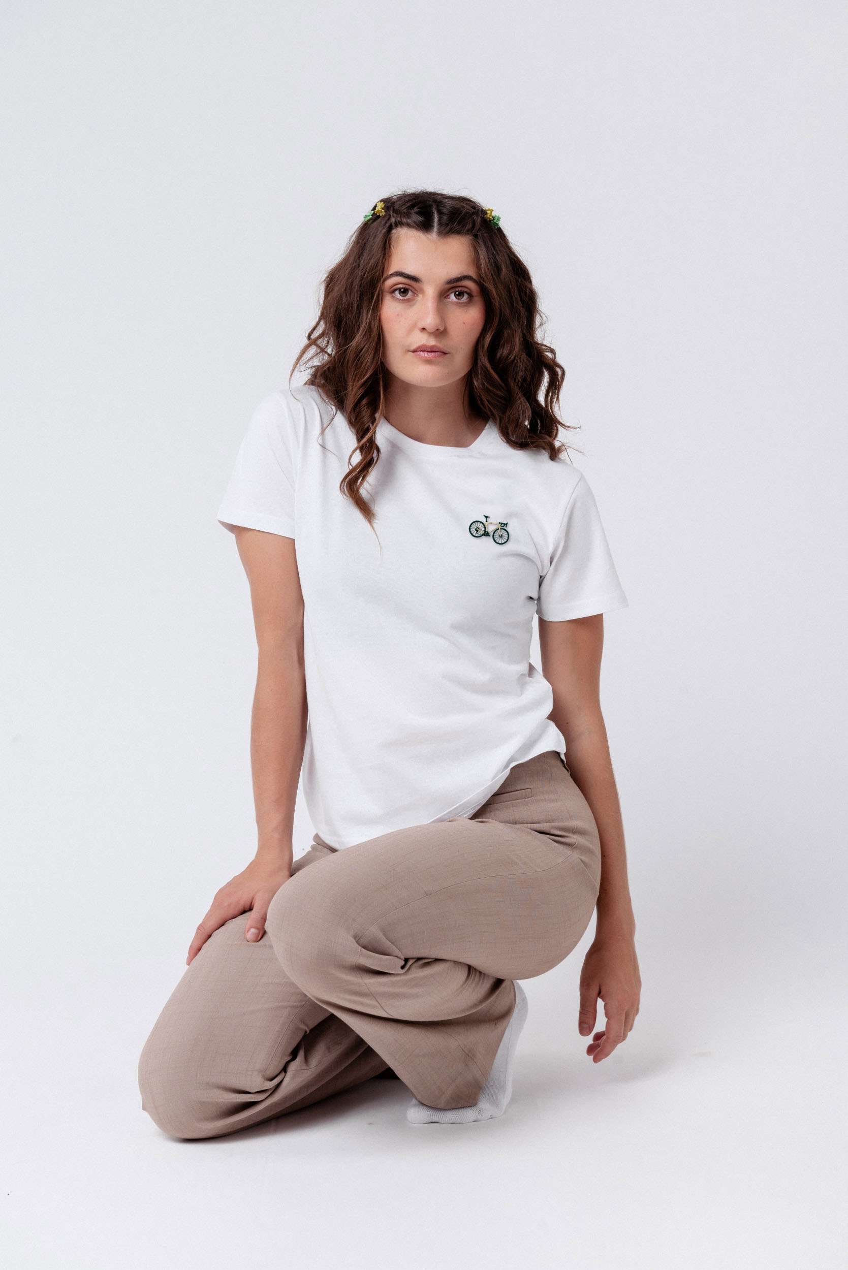 Gravelbike Beige T-Shirt Weiß