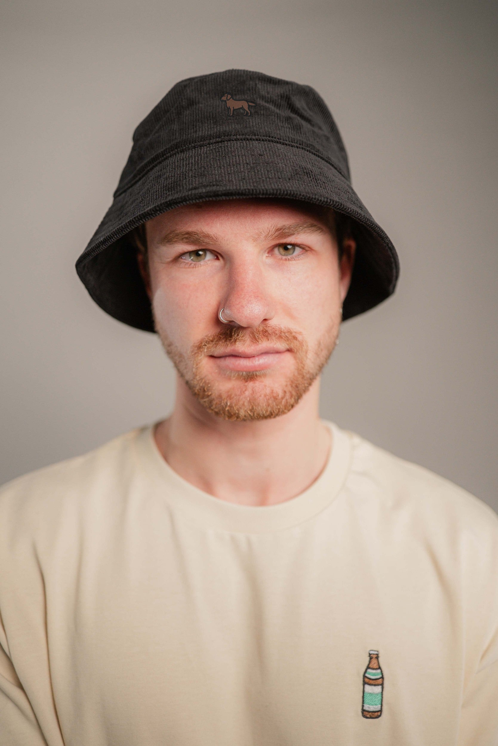 Labrador Braun Cord Bucket Hat