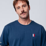 Frankreich | Minimal Flag – Besticktes Bio-Baumwoll Fan Shirt