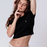 Franzi Franzbrötchenlikör | Besticktes Bio Baumwoll Cropped T-Shirt