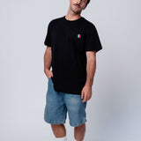 Italien | Minimal Flag – Besticktes Bio-Baumwoll Fan Shirt