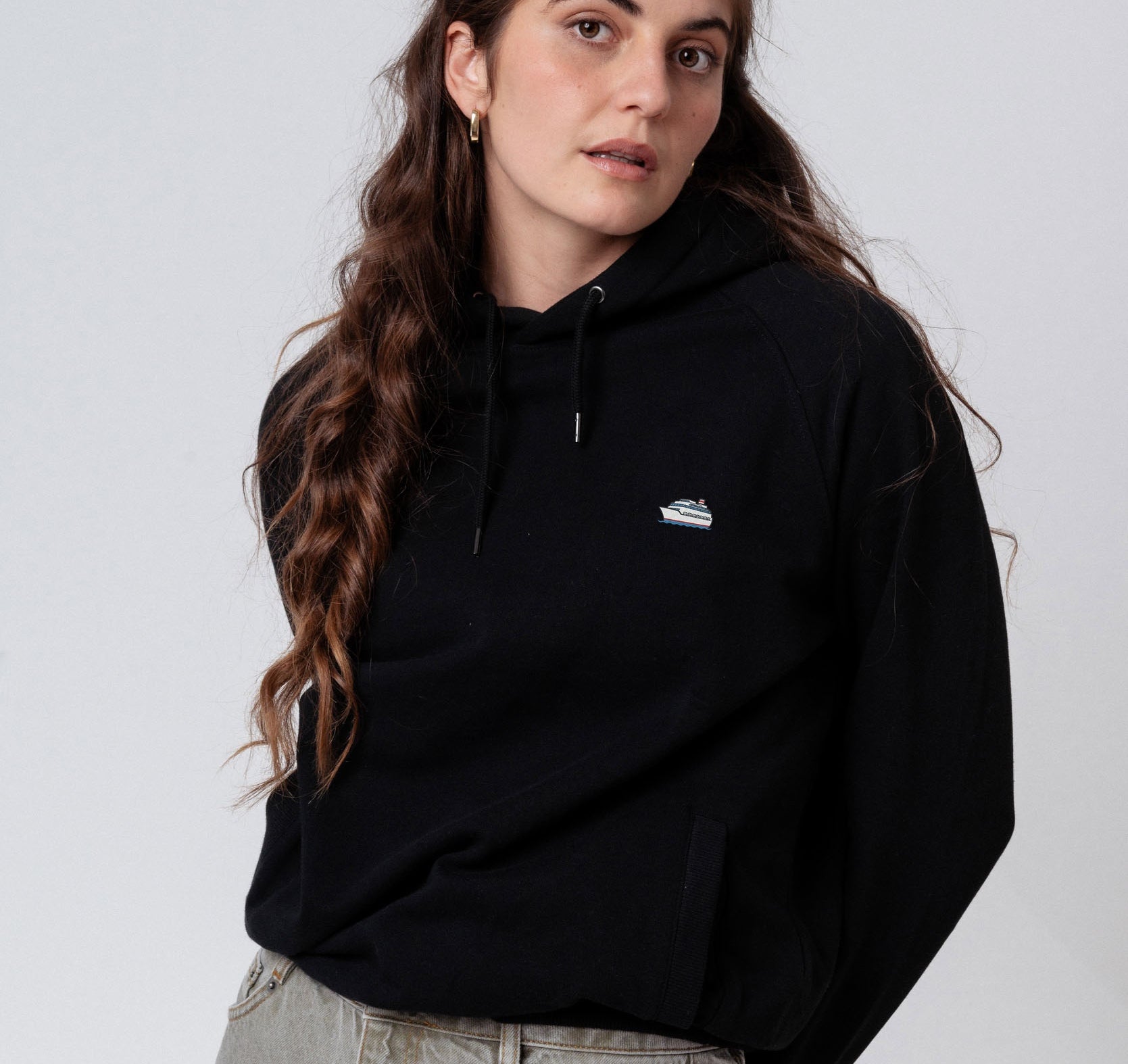 Kreuzfahrtschiff | Bestickter Bio Baumwoll Unisex Hoodie