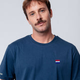 Niederlande | Minimal Flag – Besticktes Bio-Baumwoll Fan Shirt