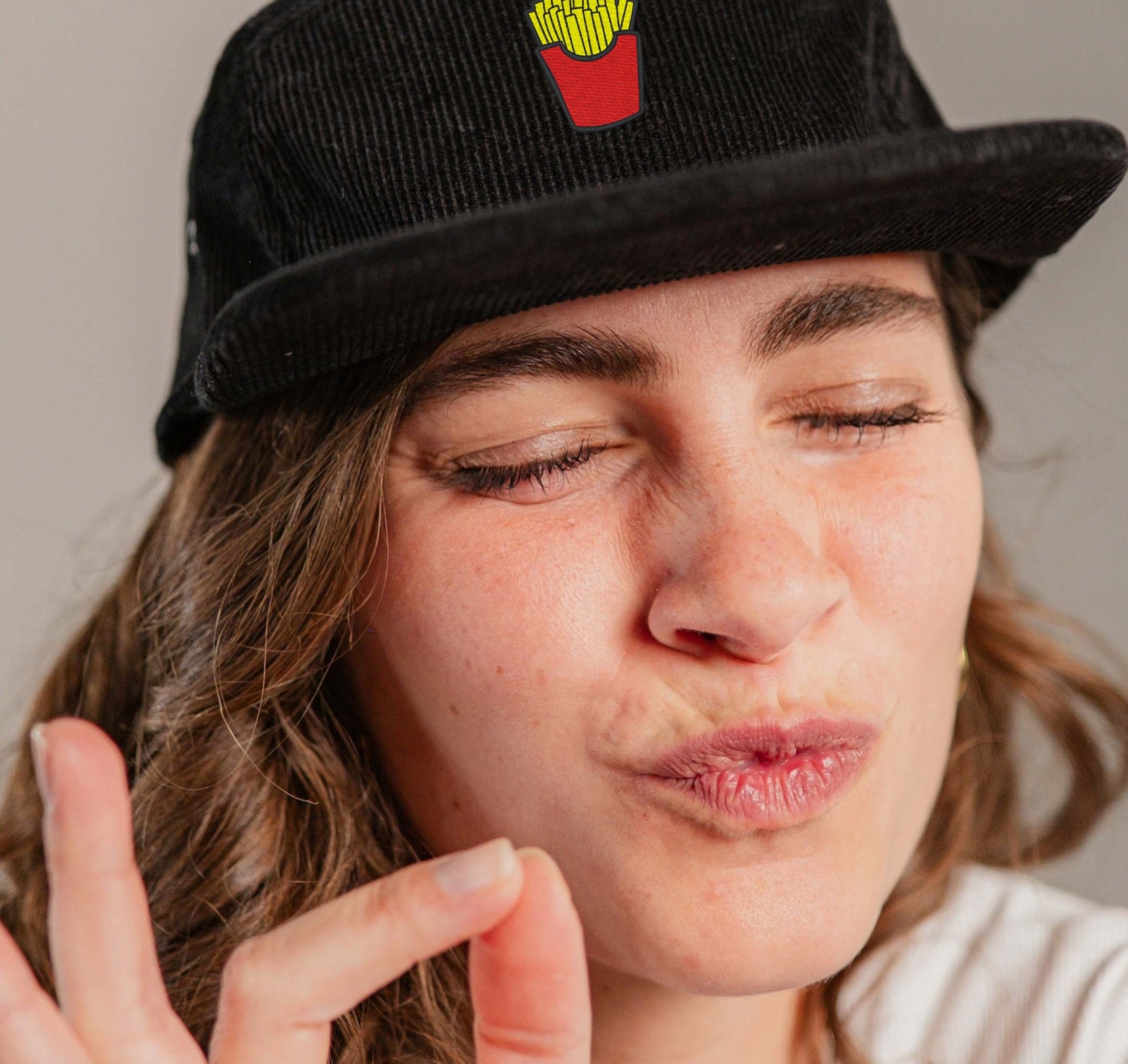 Pommes Cord Camper Cap