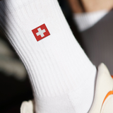 Schweiz | Minimal Flag – Bio-Baumwoll Fan Socken