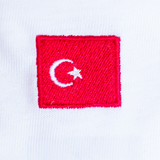 Türkei | Minimal Flag – Besticktes Bio-Baumwoll Fan Shirt