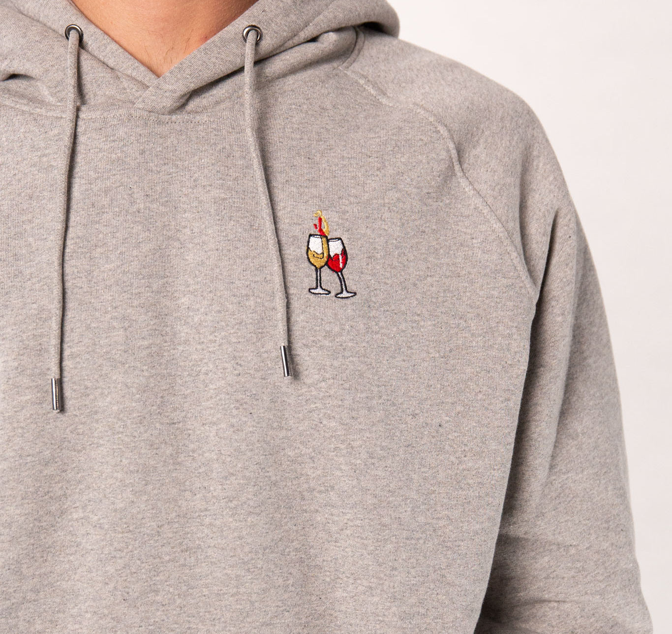 Wein Duett | Bestickter Bio-Baumwoll Männer Hoodie