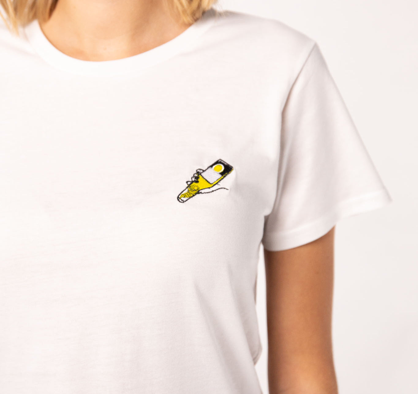 Tornado | Besticktes Frauen Bio Baumwoll T-Shirt
